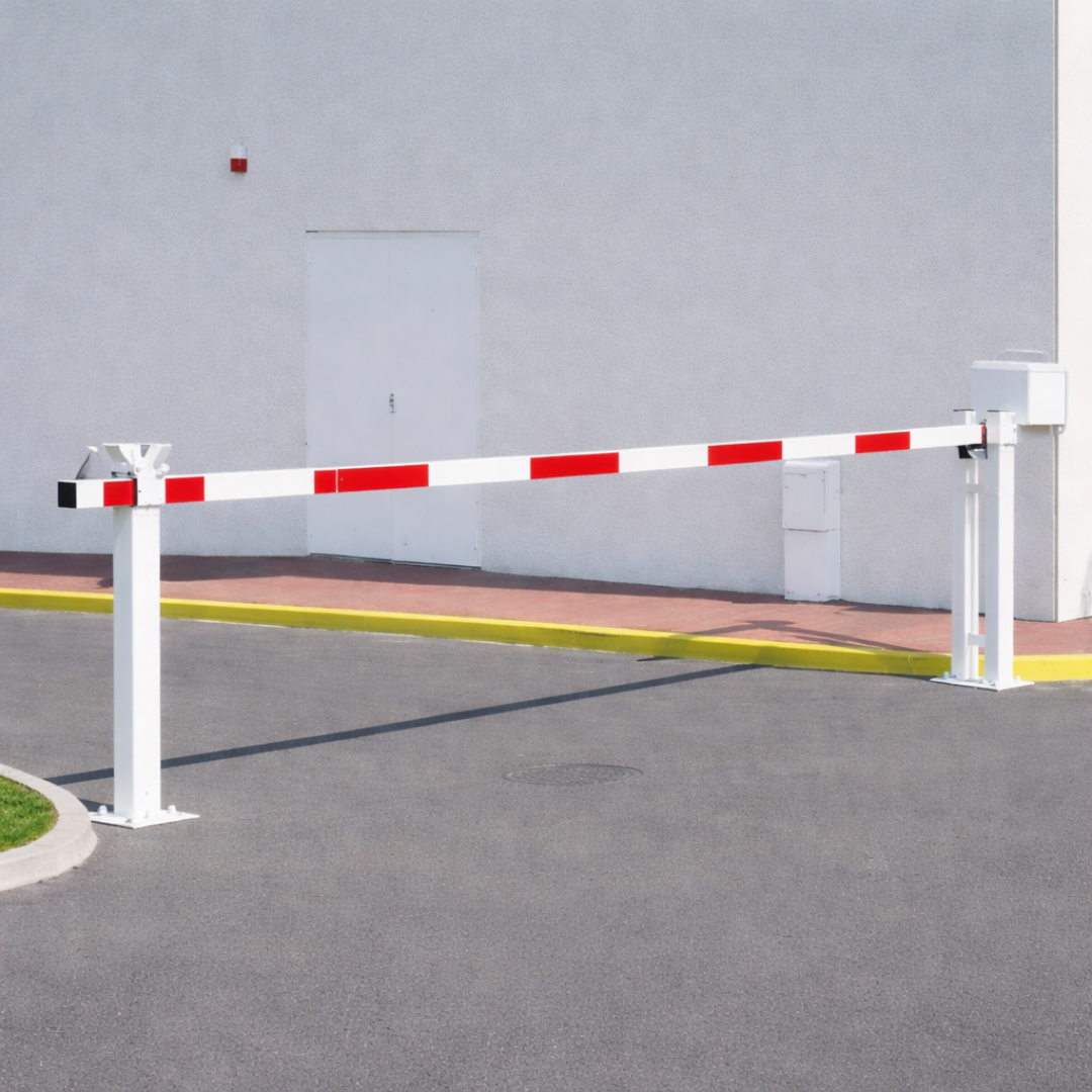 Barrière levante aluminium télescopique – Contrôle d’accès modulable 3 à 6,4 m